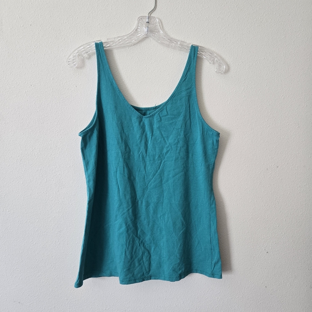 Turquoise tank